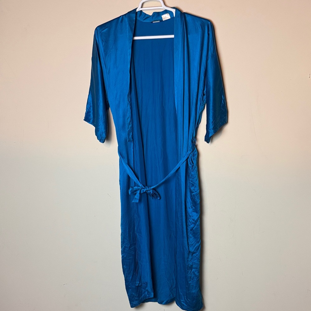 Vintage Victoria's Secret 70’s Vibrant Blue 💯 silk long robe travel lounge belt